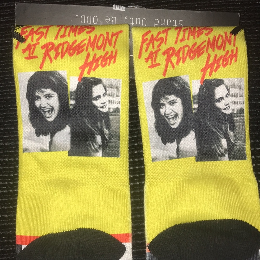 🆕Odd Sox Fast Times At Ridgemont High - Picture 7 of 8